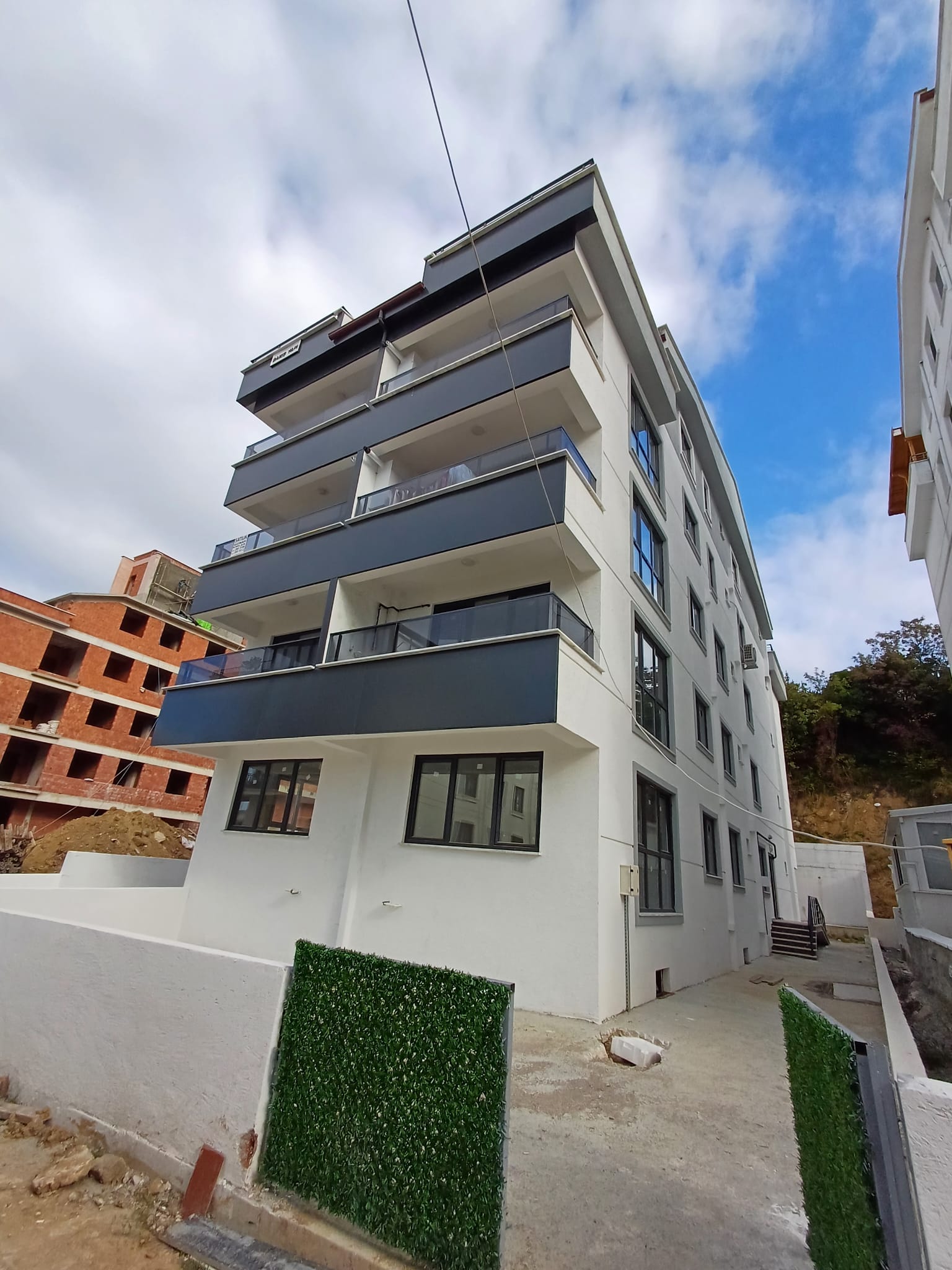 HARMANLAR MAHALLESİNDE 2+1 DAİRE 